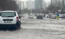 Diyarbakır’da yağışlar trafiği durdu