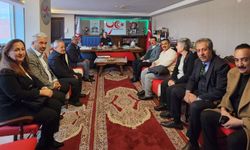 Yeni Yüzyıl Partisi Genel Merkezinde bayramlaşma
