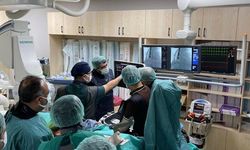 Diyarbakır’da kalpte çifte müdahale aynı anda yapıldı