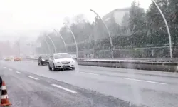 Beklenmeyen Manzara: Ankara’ya Nisan’da Kar Yağdı