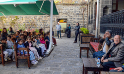 Diyarbakır’da çocuklar Dengbêj geleneğini yerinde öğrendi
