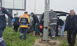 Diyarbakır'da iki araç çarpıştı: Yaralılar var