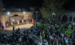 Amed Tiyatro Festivali kapılarını açtı