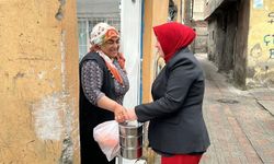 Diyarbakır'da ihtiyaç sahiplerine sıcak yemek
