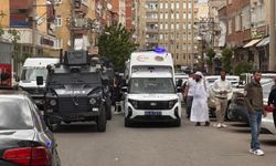 Diyarbakır'da tekmeli, yumruklu kavga: Yaralılar var