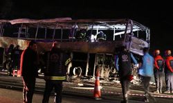 Denizli’de yolcu otobüsü kazasında can pazarı: Çok sayıda ölü ve yaralı