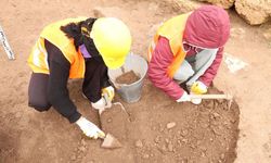 Diyarbakır’da Zerzevan Kalesi’nde tarihe dokunan kadınlar