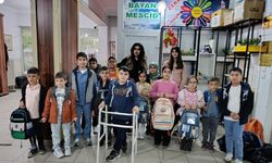 Diyarbakır’da öğrencilere kırtasiye desteği