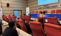 Gazetecilere yapay zeka eğitimi