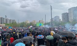 Diyarbakır’da halk yağmura rağmen maç heyecanını doyasıya yaşadı
