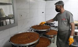 Diyarbakır’da tatlıcılar gece gündüz mesai yapıyor