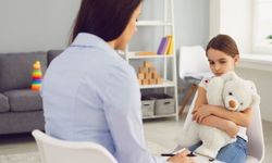 Çocuk Psikiyatri Doktoru Seçerken Aileler Nelere Dikkat Etmeli?