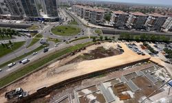 Diyarbakır’da 4 yıldır açılmayan servis yoluna tepki: Mahabad Bulvarı’nda sorular cevapsız