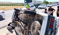 Otomobil ters döndü 8 aylık bebek hayatını kaybetti