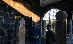 Diyarbakır’da yıllardır süren tartışmaya kitabe yanıt verdi