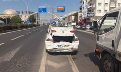 Diyarbakır’da 7 aylık hamile sürücü kaza sonrası şoka girdi