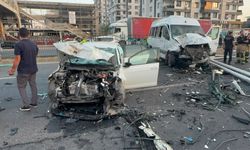 Diyarbakır'da 3 aracın karıştığı kazada 2 yaralı