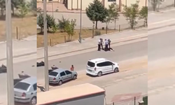 Diyarbakır'da motosiklet devrildi, sürücü hastaneye kaldırıldı