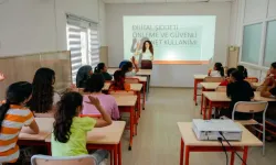 Diyarbakır’da çocuklara güvenli internet eğitimi verildi