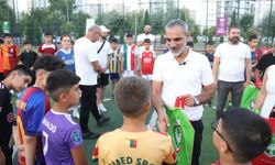 Diyarbakır’da 2 bin 120 kursiyere spor malzemesi desteği