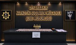 Diyarbakır uyuşturucu operasyonu: Binlerce sentetik ecza ele geçirildi
