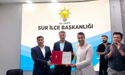 AK Parti Diyarbakır Sur’da bayrak değişimi