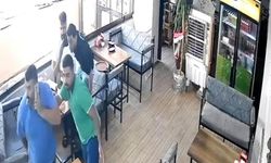 Deprem anında terliklerini bile unuttu! Çorapla dışarı kaçtı