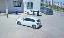 Diyarbakır’da faciadan dönüldü! Araç önce otomobile sonra duvara çarptı