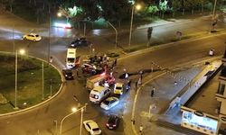 Diyarbakır’da araç kaldırıma çarptı: 1 yaralı