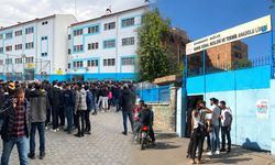 Diyarbakır’da çeyrek asırlık okul yıkılıyor: Öğrenci ve veliler mağdur