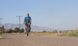 85 yaşında 35 yıldır işe bisikletle gidiyor