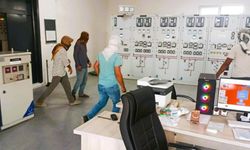 Şanlıurfa’da faciaya ramak kaldı: Yüzleri kapalı şüpheliler trafoya girdi