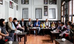 Diyarbakır'da çocuklar dengbajlerle buluştu