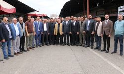 MHP'den Diyarbakır'daki sebze ve meyve hali esnafına ziyaret