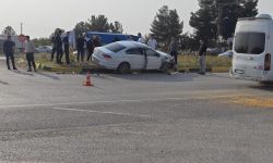 Diyarbakır'da otomobil ile tır çarpıştı: Yaralılar var