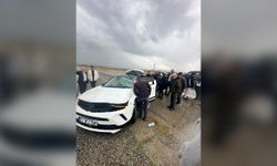 Diyarbakır’da otomobil yoldan çıktı: 1 yaralı