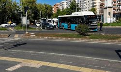 Diyarbakır’da korkutan kaza: Belediye otobüsüne arkadan çarptı