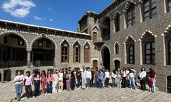Diyarbakır’da kadınlar ve öğrenciler için tarih yolculuğu