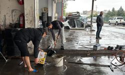 Diyarbakır’da yağmur esnafı vurdu: Dükkanlar sular altında kaldı