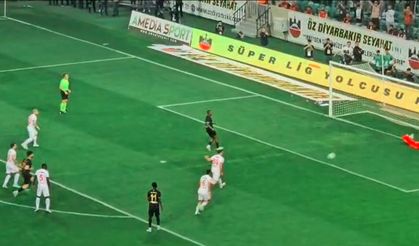 Amedspor-Çorumspor: Moreno direğe takıldı