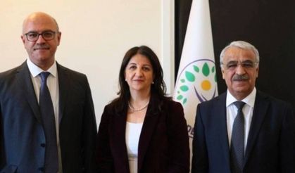 DEM Parti heyeti Öcalan’la görüştü