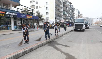 Diyarbakır’da 150 personelle kent genelinde mıcır ve atık temizliği