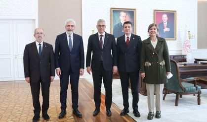 Diyarbakır heyetinden Sağlık Bakanı Memişoğlu’na ziyaret