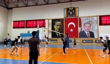 Dicle Üniversitesi BESYO’da 19 Mayıs coşkusu