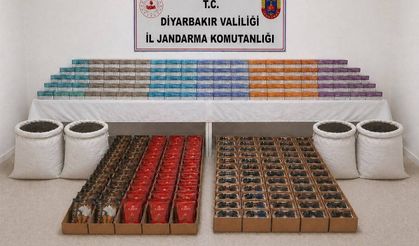 Diyarbakır’da kaçakçılara darbe: Tonlarca ürün ele geçirildi