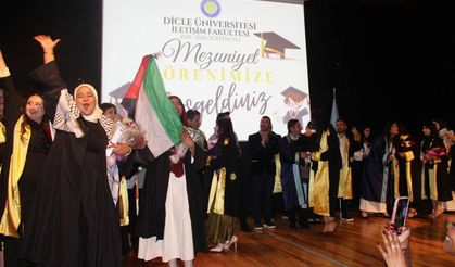 Dicle Üniversitesi’nde mezuniyet coşkusu