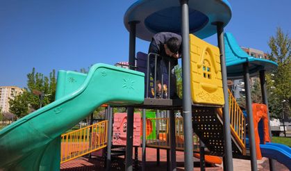 Diyarbakır’da yaz öncesi park hazırlığı