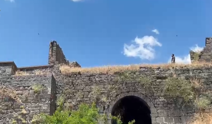 Diyarbakır Surlarında intihar girişimi
