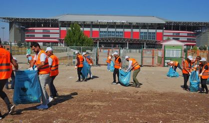 Diyarbakır Stadyumu çevresinde kapsamlı temizlik çalışması