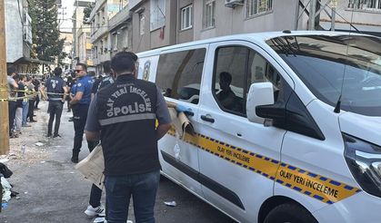 Dehşet saçan şahıs önce eşini öldürdü, sonra 4 kişiyi yaraladı